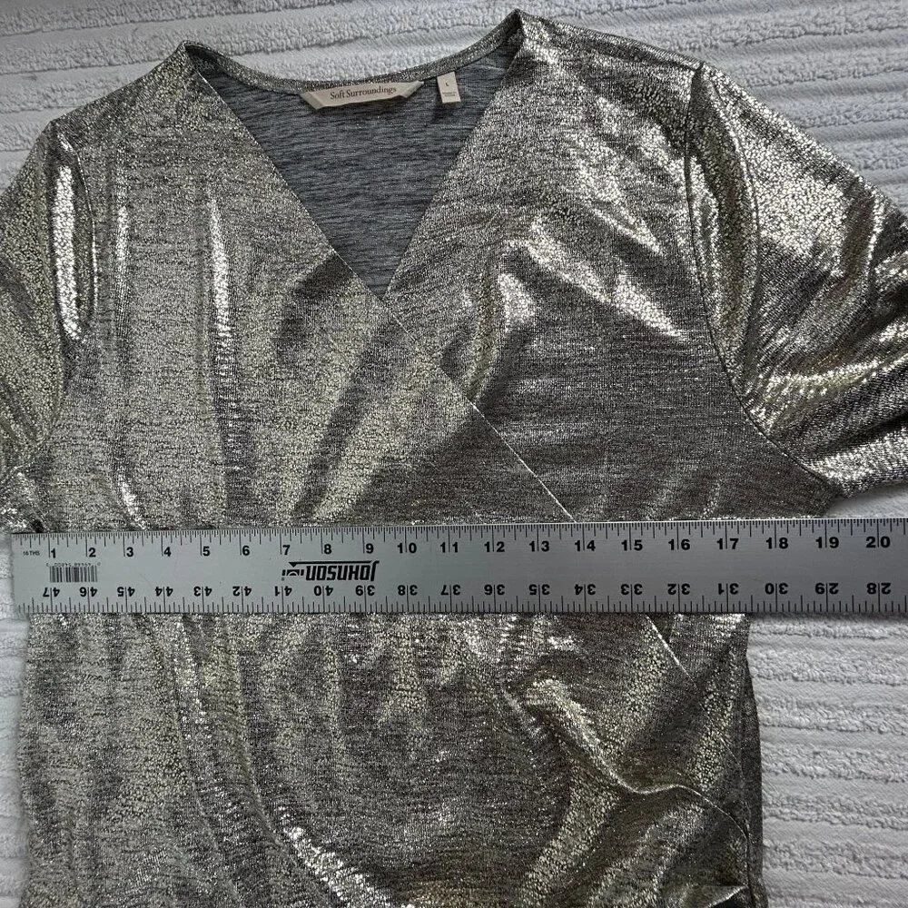 Soft Surroundings Women Metallic Silver Long Sleeve Surplice Wrap Top Large NWOT - Picture 6 of 7